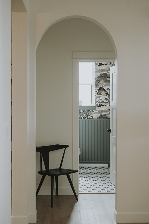 Modern Traditional Interior Design – Bathroom
